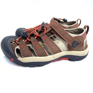 Keen Waterproof brown and orange water shoe size 4